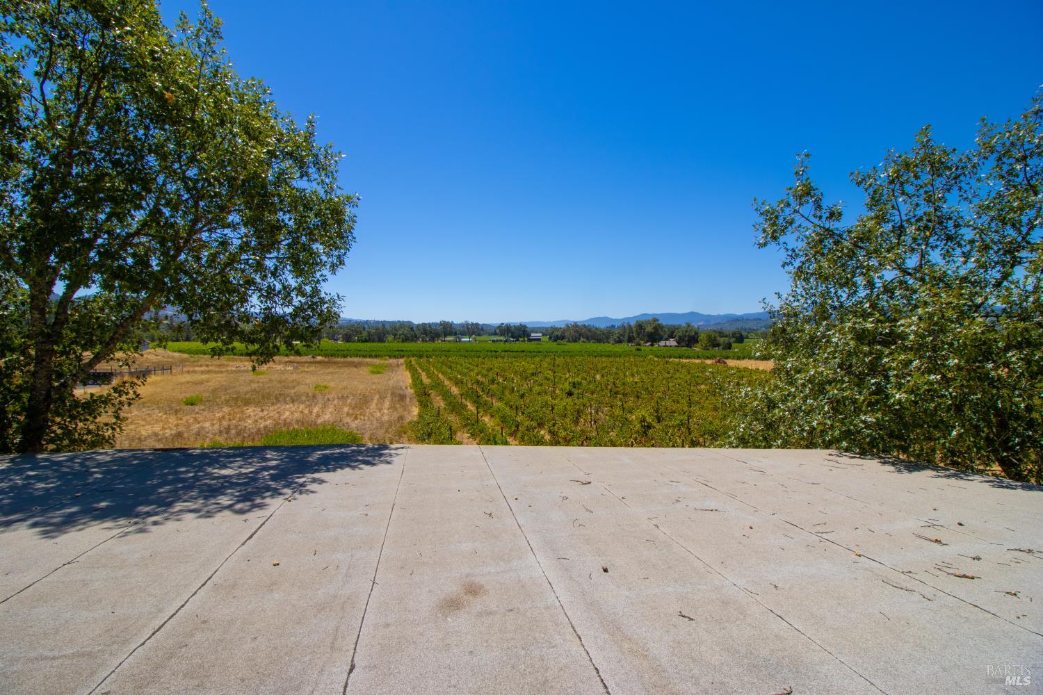 2901-2903 Road I Redwood Valley CA 95470