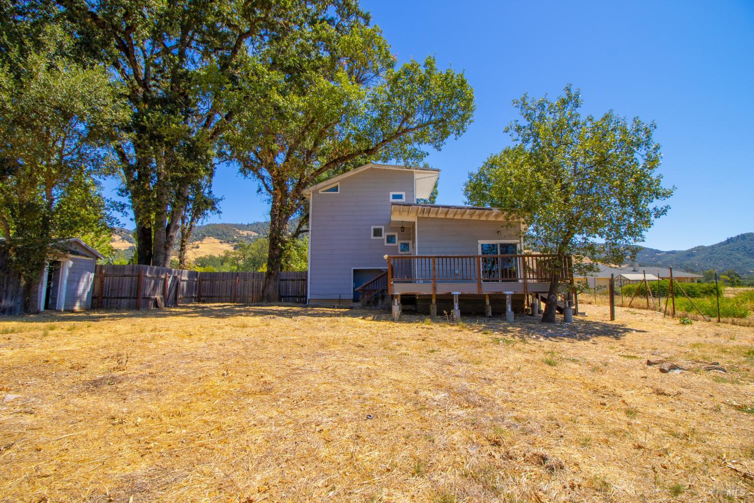 2901-2903 Road I Redwood Valley CA 95470