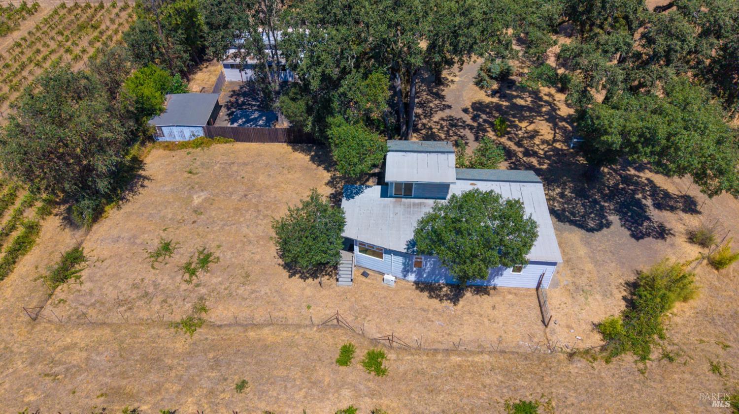 2901-2903 Road I Redwood Valley CA 95470