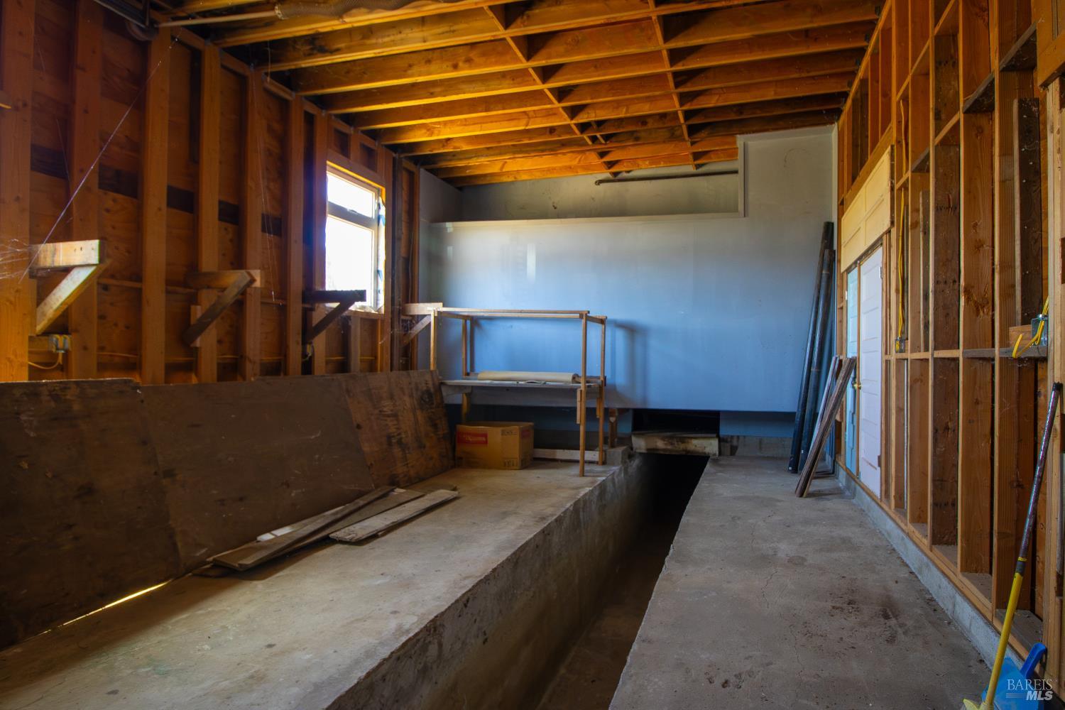 2901-2903 Road I Redwood Valley CA 95470