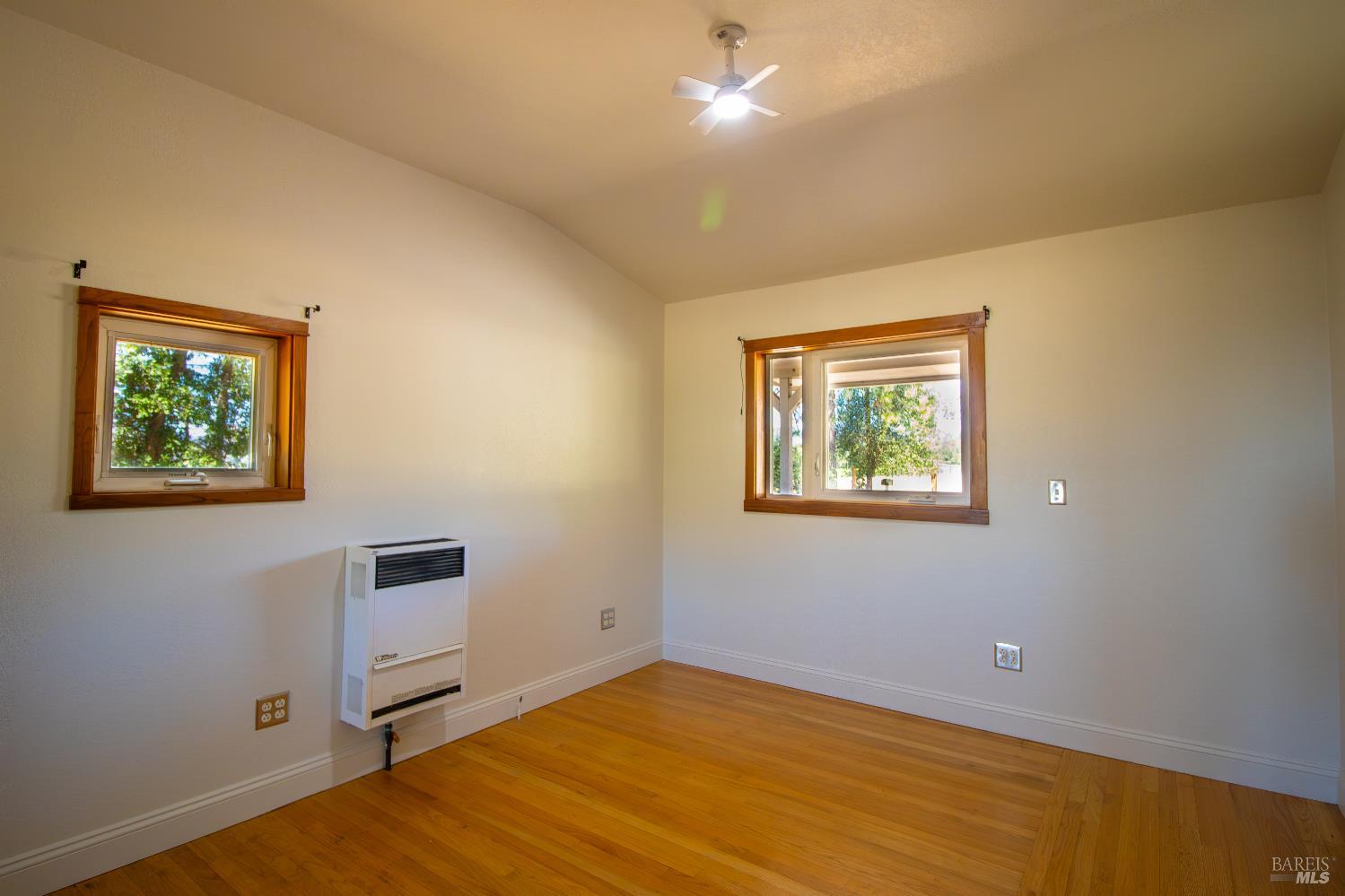 2901-2903 Road I Redwood Valley CA 95470