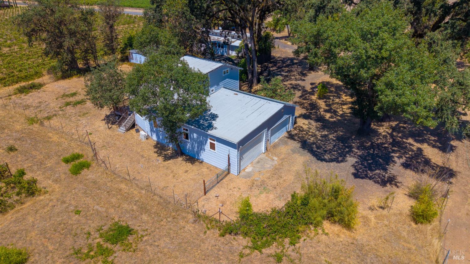 2901-2903 Road I Redwood Valley CA 95470