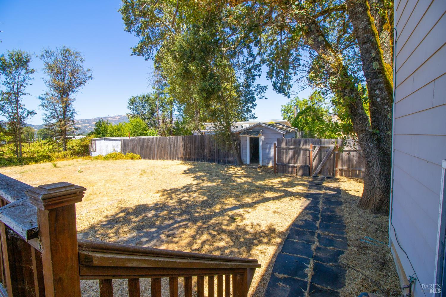 2901-2903 Road I Redwood Valley CA 95470