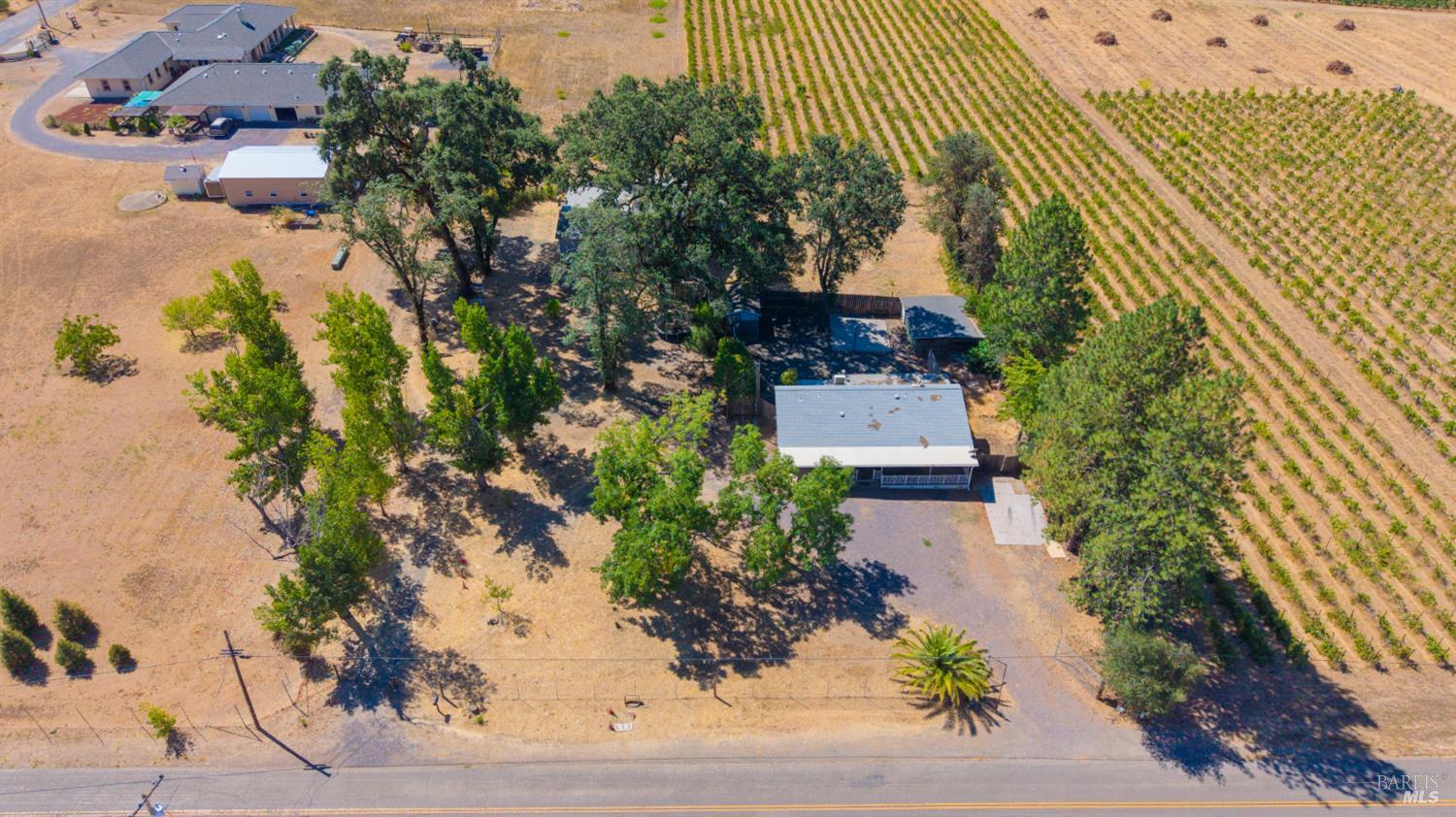 2901-2903 Road I Redwood Valley CA 95470
