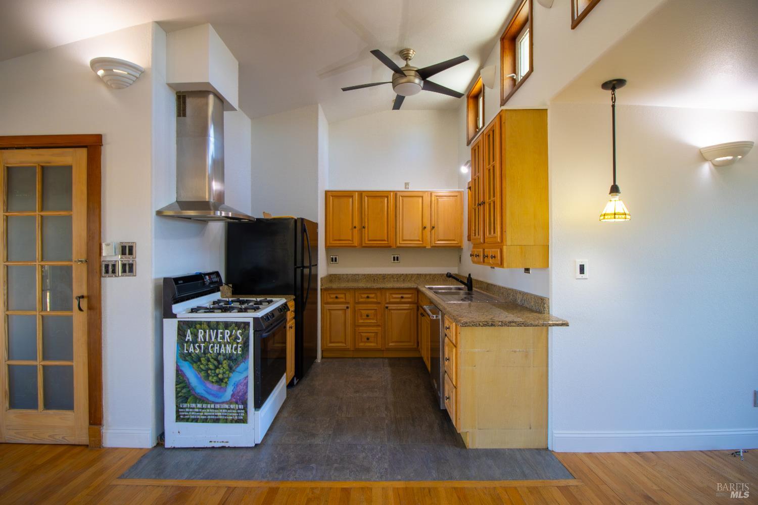 2901-2903 Road I Redwood Valley CA 95470