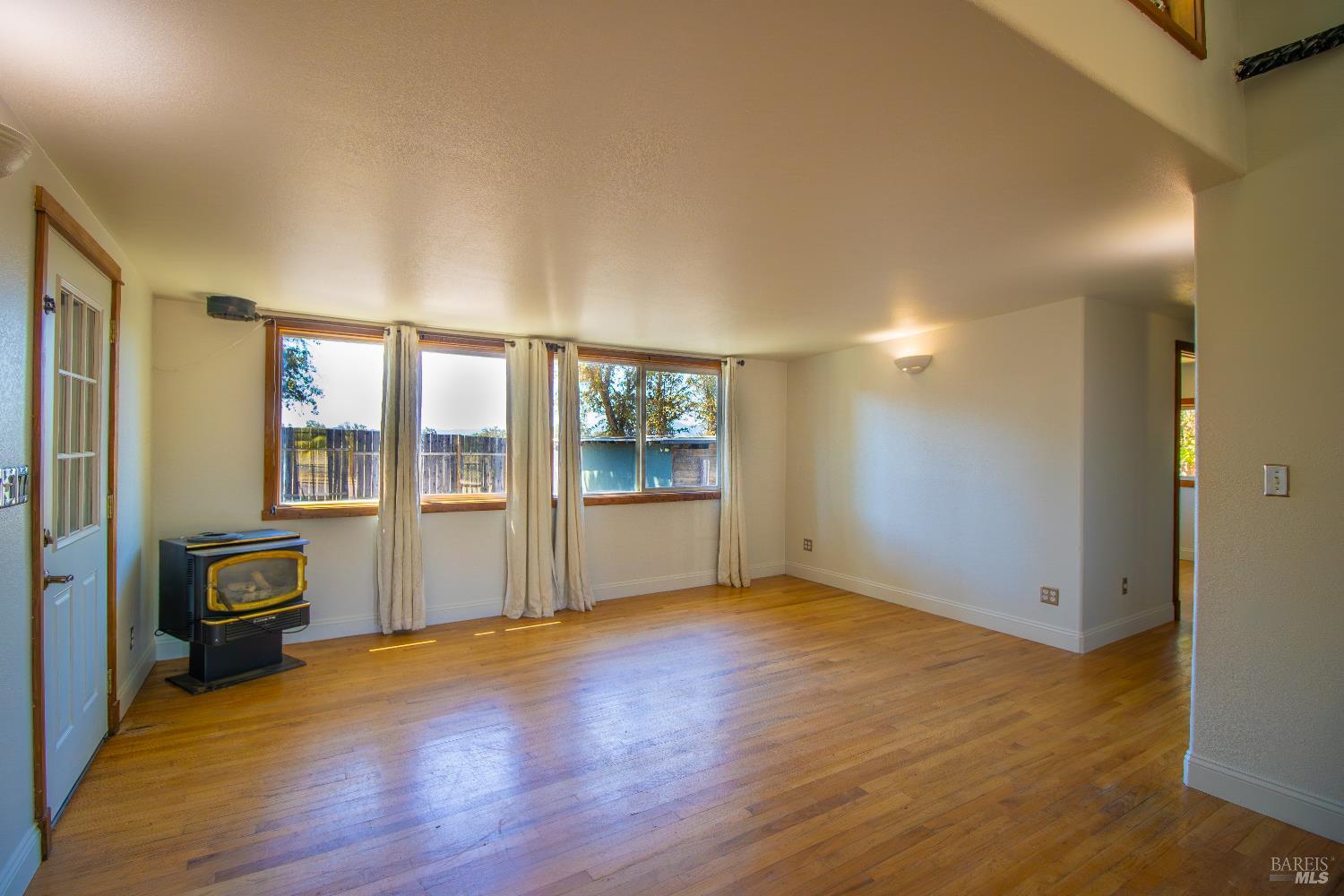 2901-2903 Road I Redwood Valley CA 95470