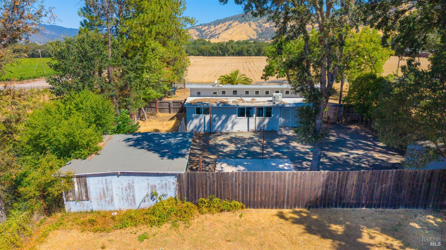 2901-2903 Road I Redwood Valley CA 95470