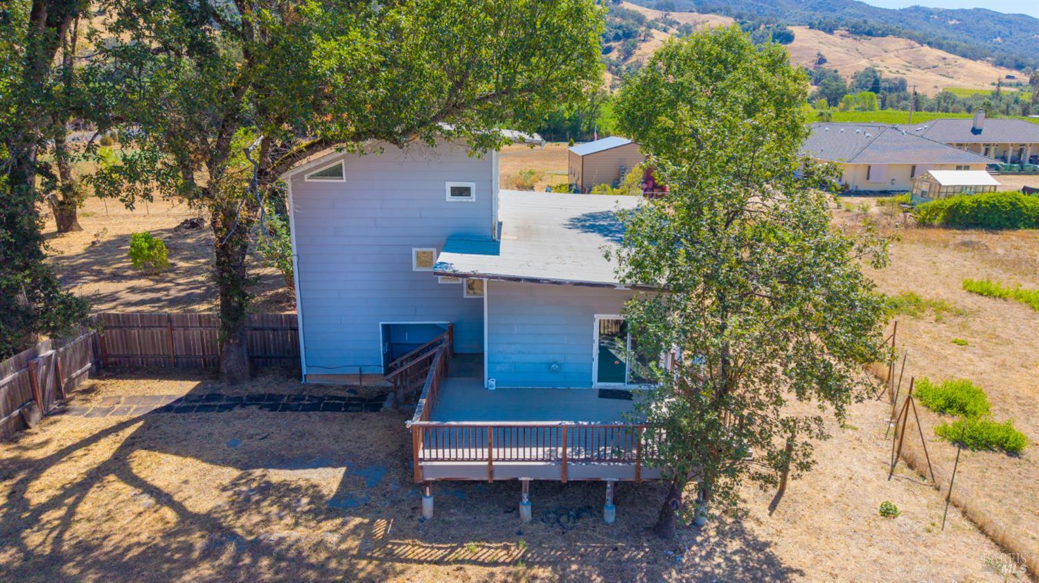 2901-2903 Road I Redwood Valley CA 95470