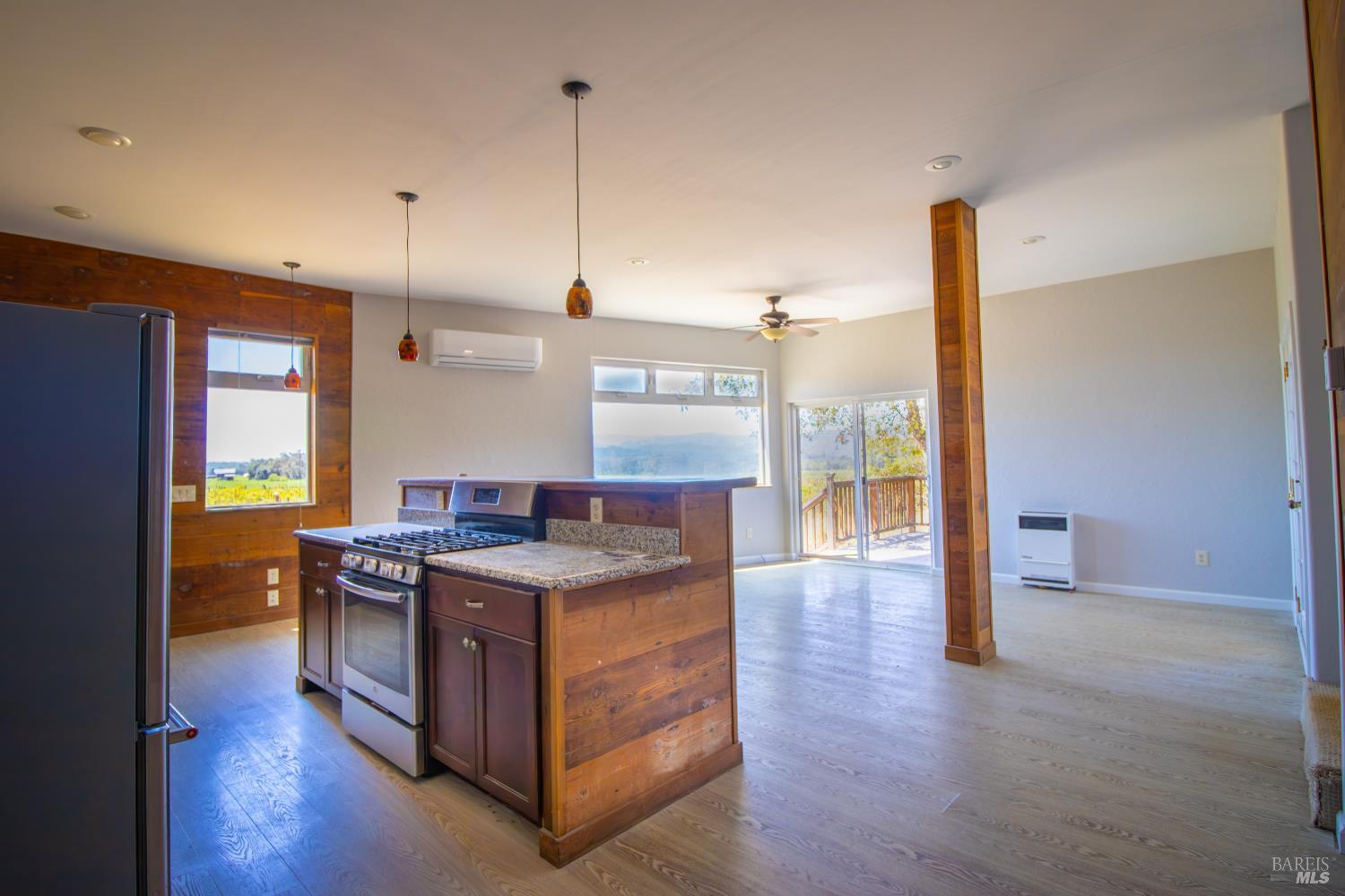 2901-2903 Road I Redwood Valley CA 95470
