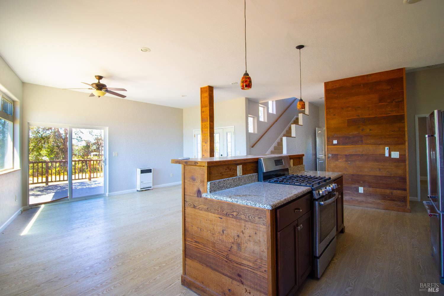 2901-2903 Road I Redwood Valley CA 95470