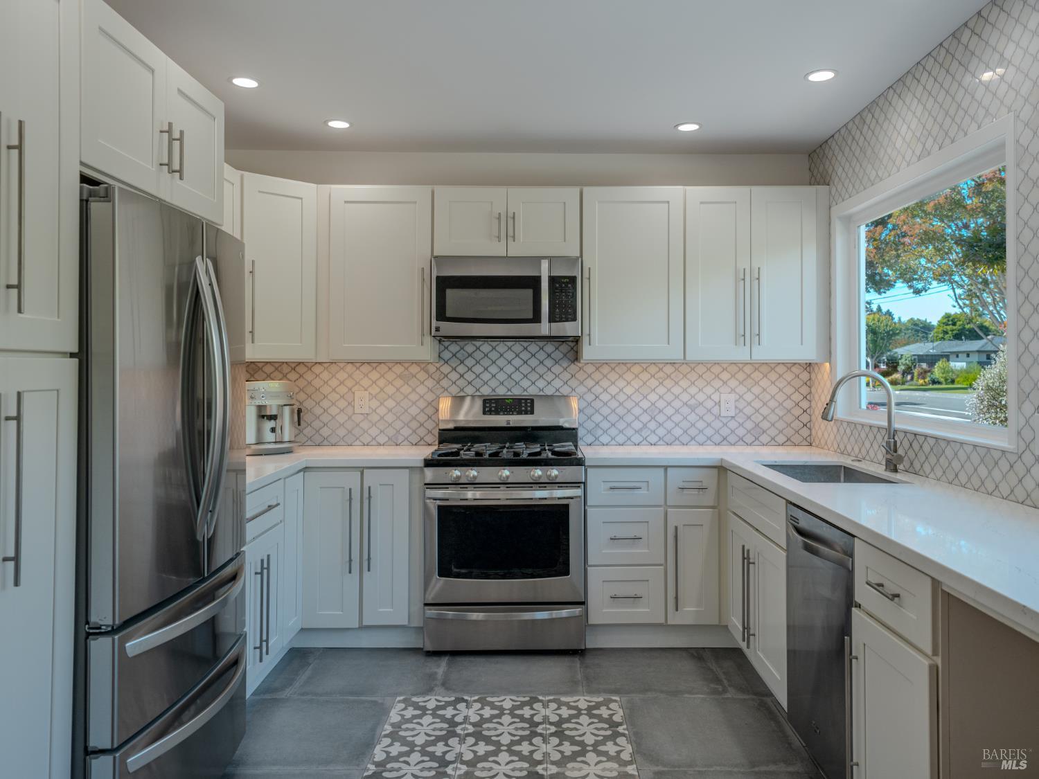 1340 Parsons Drive Santa Rosa CA 95404