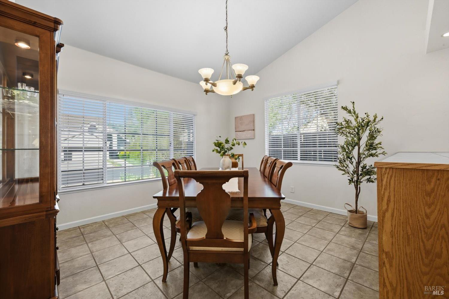 207 Laurelwood Way Vacaville CA 95687