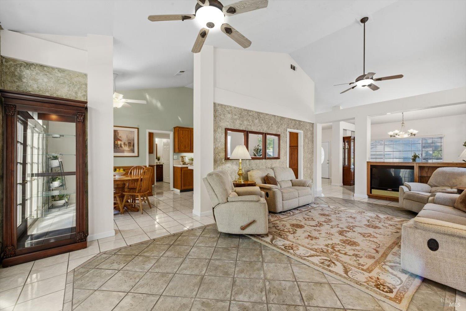 207 Laurelwood Way Vacaville CA 95687