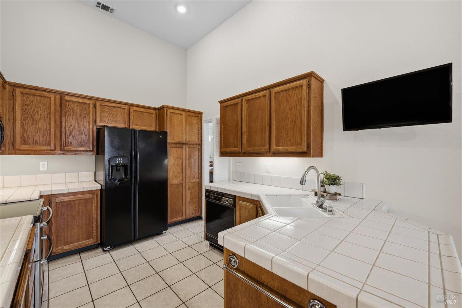 207 Laurelwood Way Vacaville CA 95687