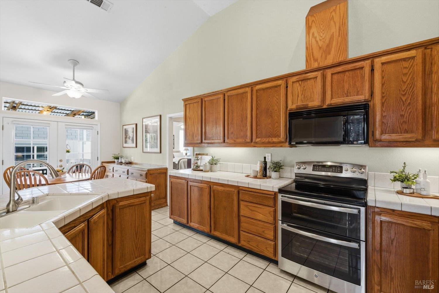 207 Laurelwood Way Vacaville CA 95687