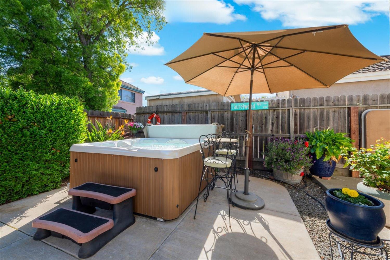 207 Laurelwood Way Vacaville CA 95687