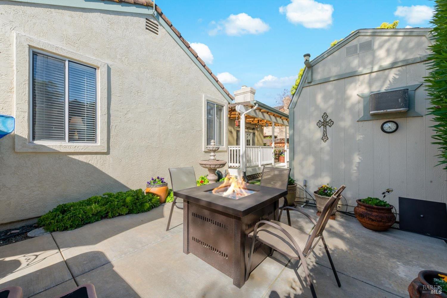 207 Laurelwood Way Vacaville CA 95687