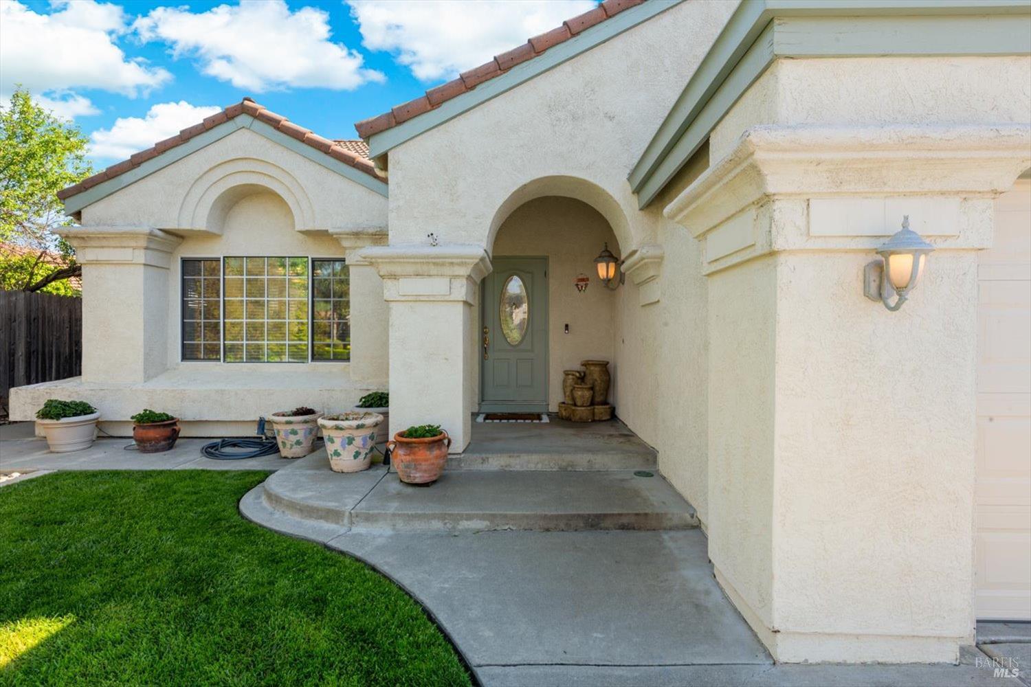 207 Laurelwood Way Vacaville CA 95687