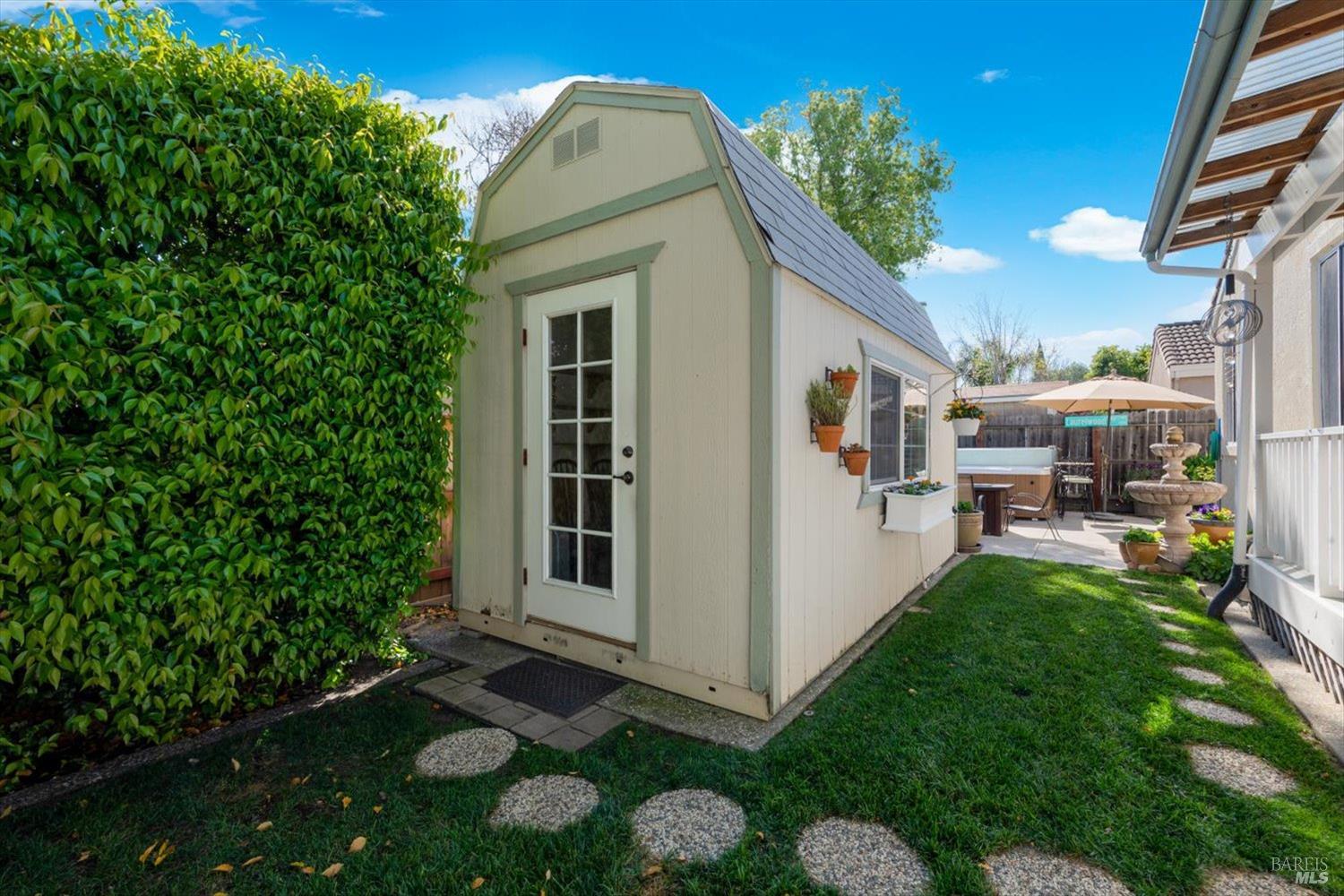 207 Laurelwood Way Vacaville CA 95687