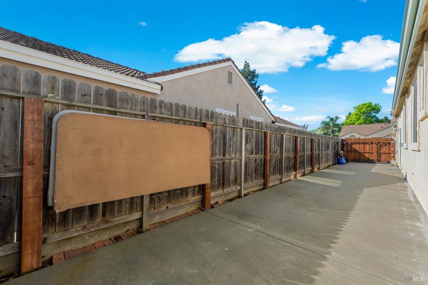207 Laurelwood Way Vacaville CA 95687