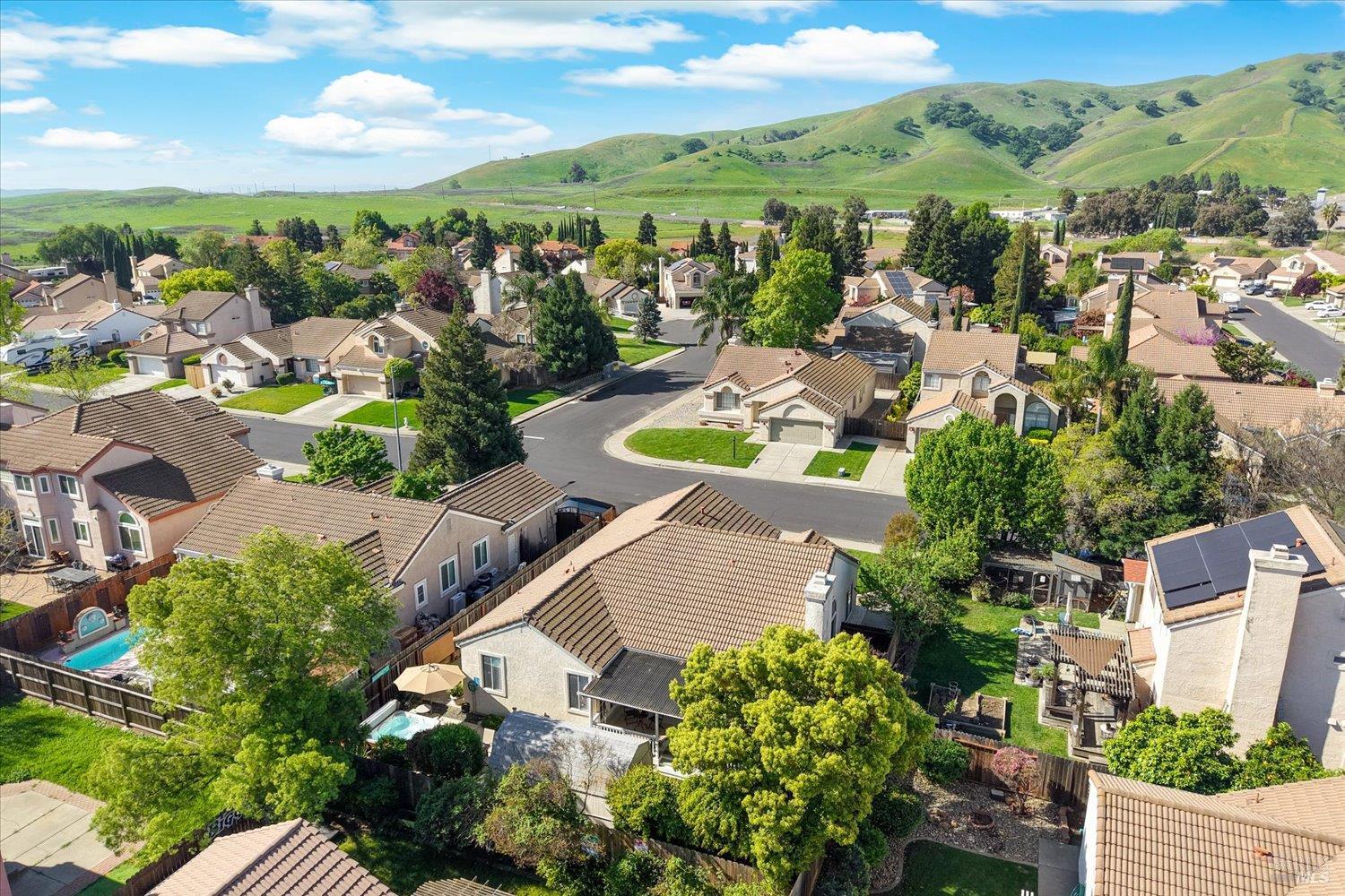 207 Laurelwood Way Vacaville CA 95687