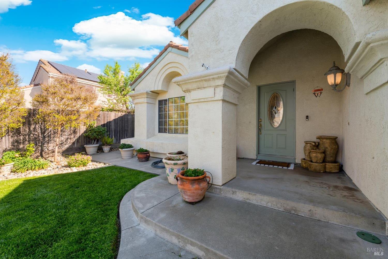 207 Laurelwood Way Vacaville CA 95687
