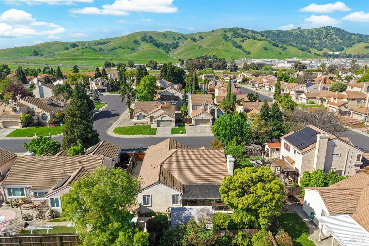 207 Laurelwood Way Vacaville CA 95687