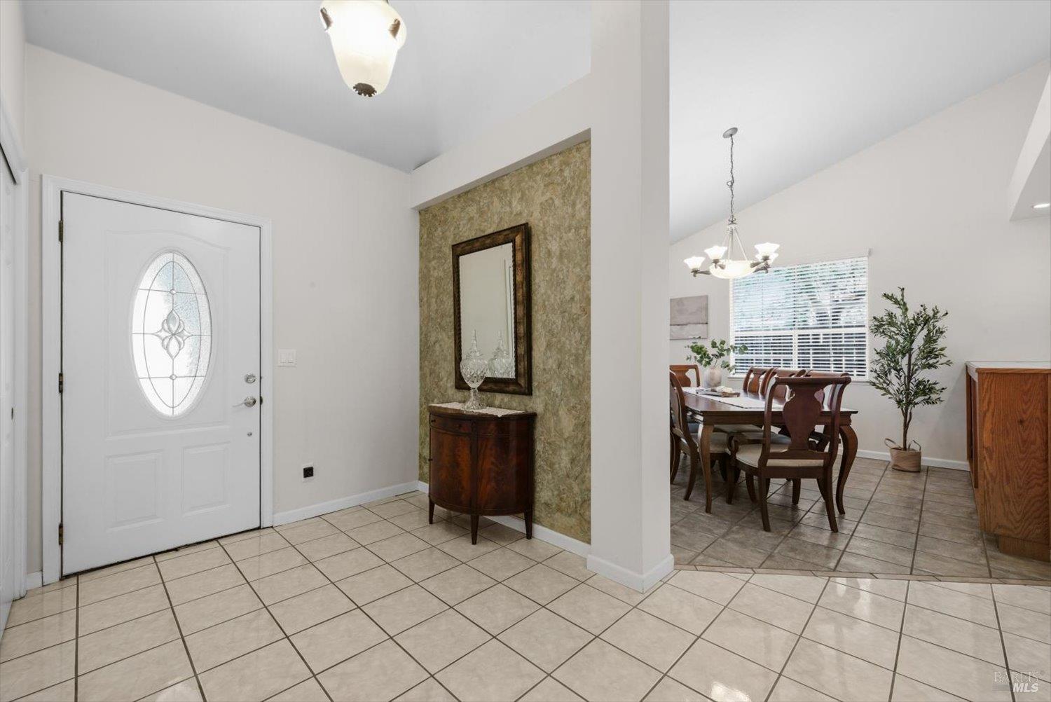 207 Laurelwood Way Vacaville CA 95687