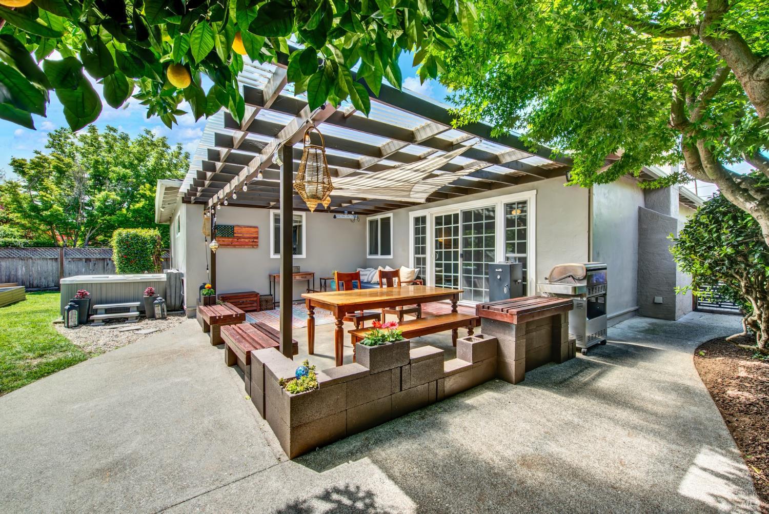 2830 Linda Vista Avenue Napa CA 94558