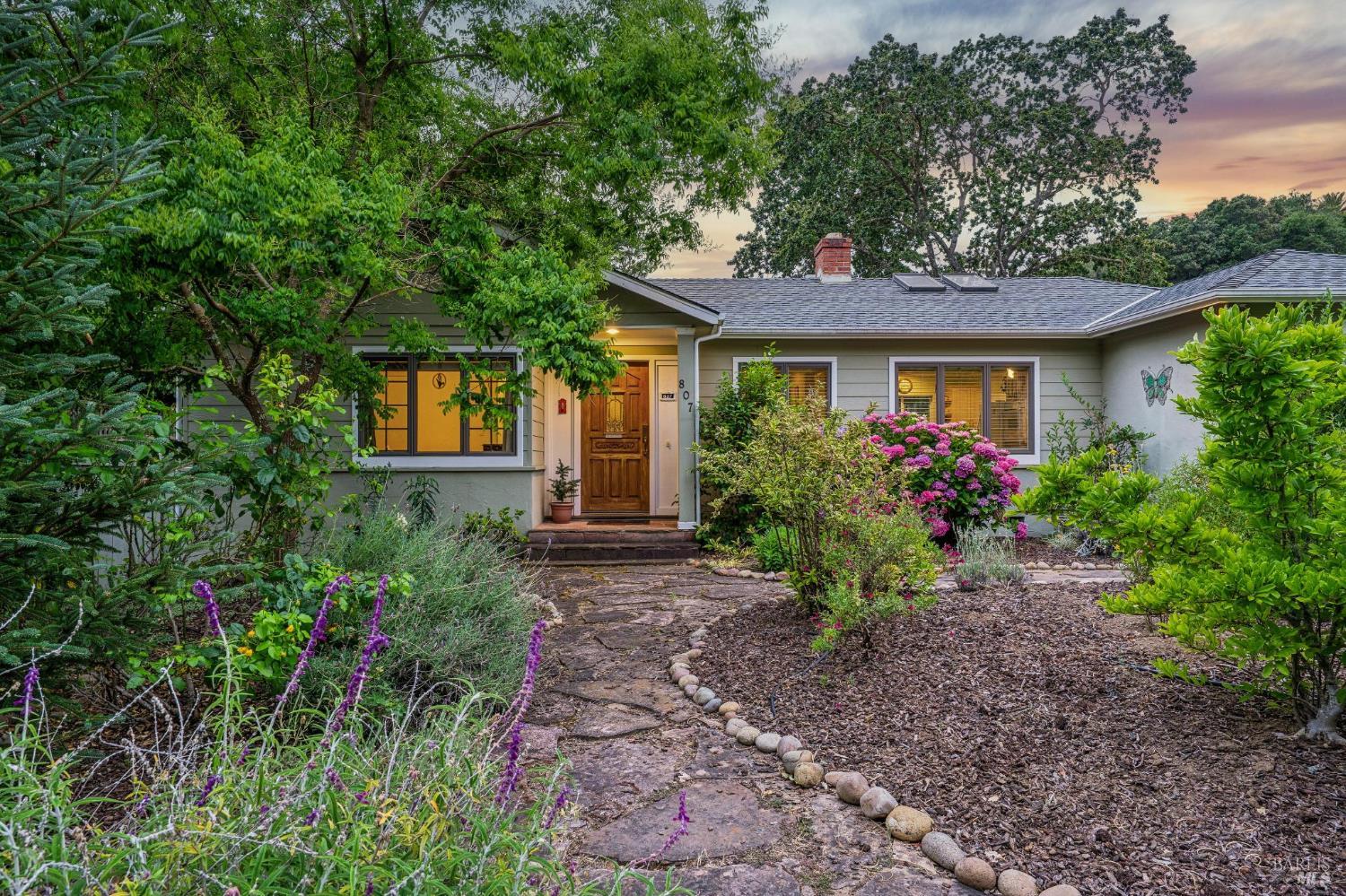807 Reichert Avenue Novato CA 94945