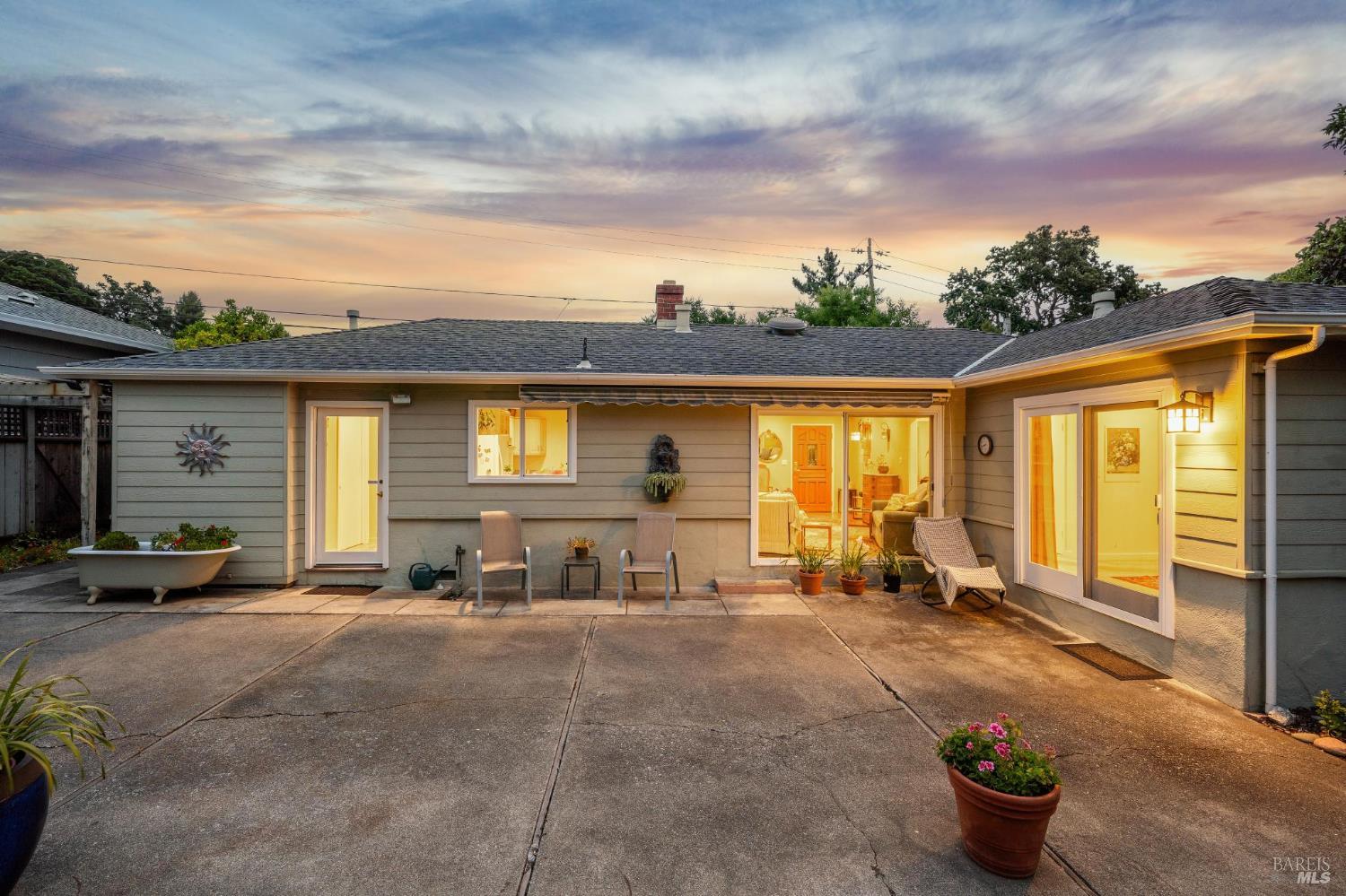 807 Reichert Avenue Novato CA 94945