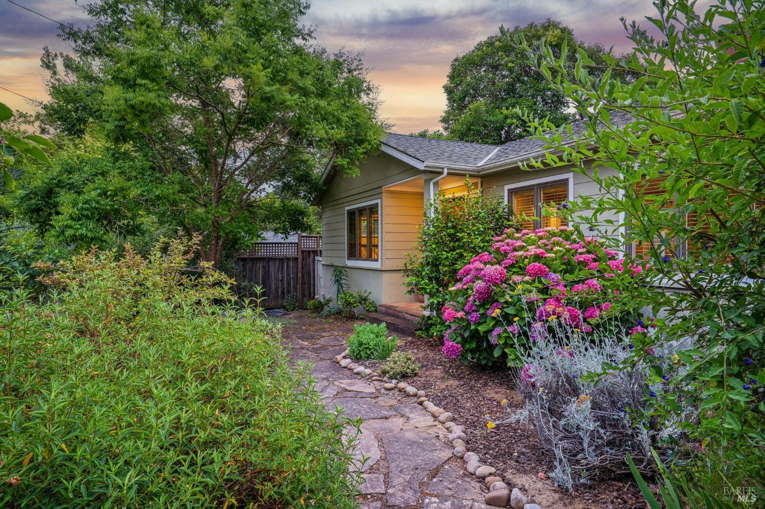 807 Reichert Avenue Novato CA 94945