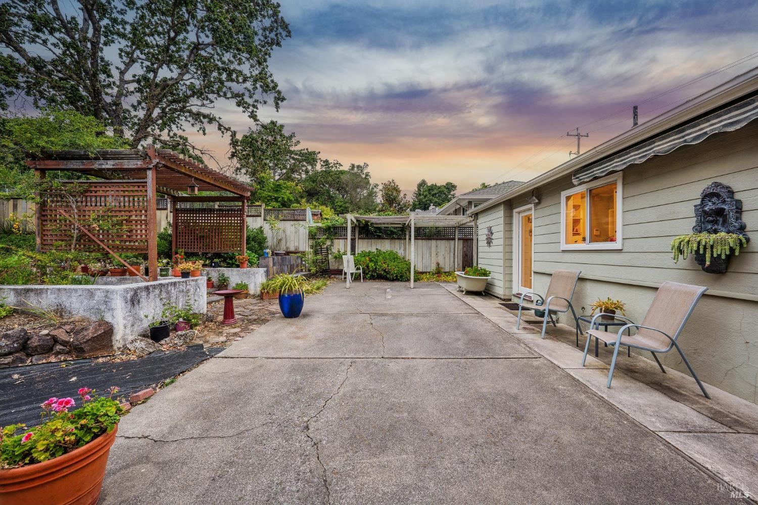 807 Reichert Avenue Novato CA 94945