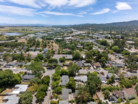 807 Reichert Avenue Novato CA 94945