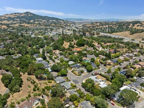 807 Reichert Avenue Novato CA 94945