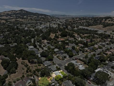 807 Reichert Avenue Novato CA 94945