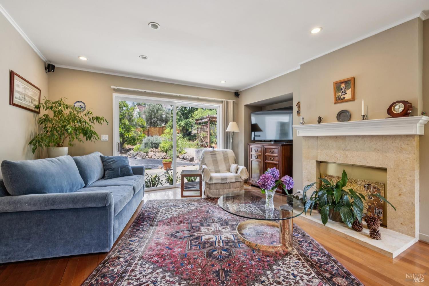 807 Reichert Avenue Novato CA 94945