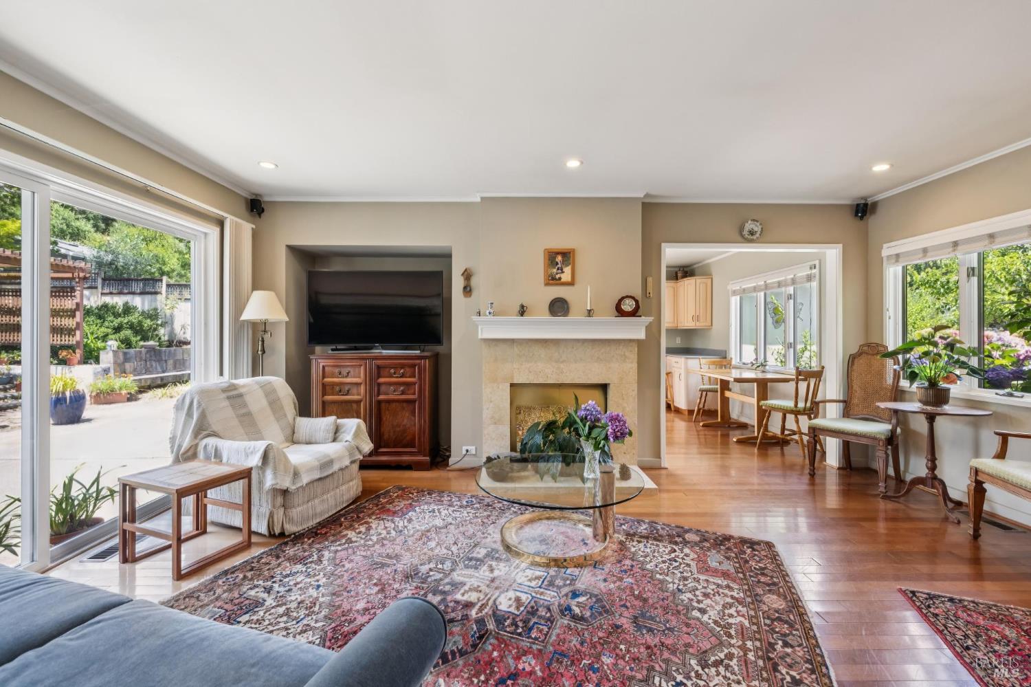 807 Reichert Avenue Novato CA 94945