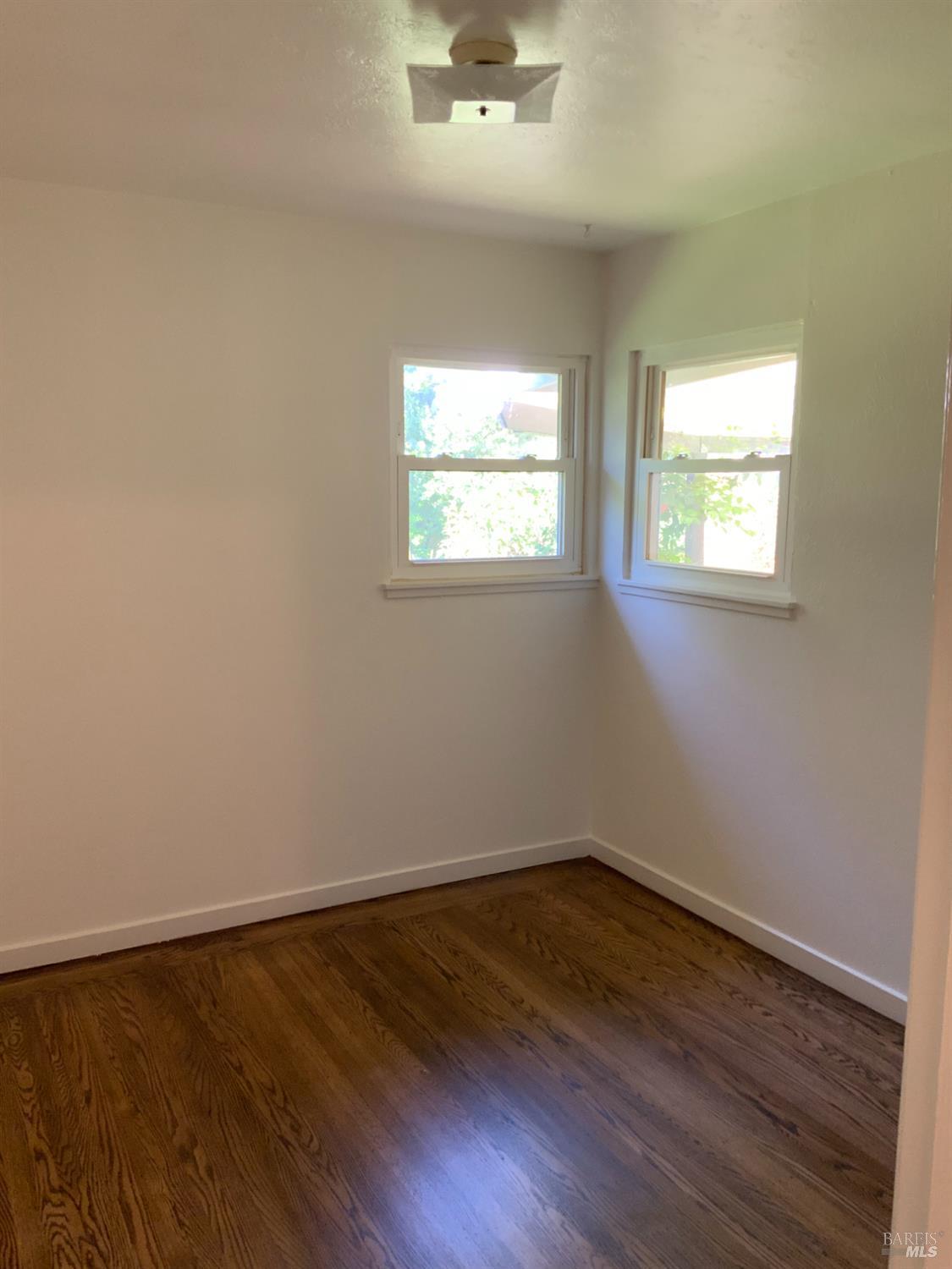 525 Minahen Street N Napa CA 94559
