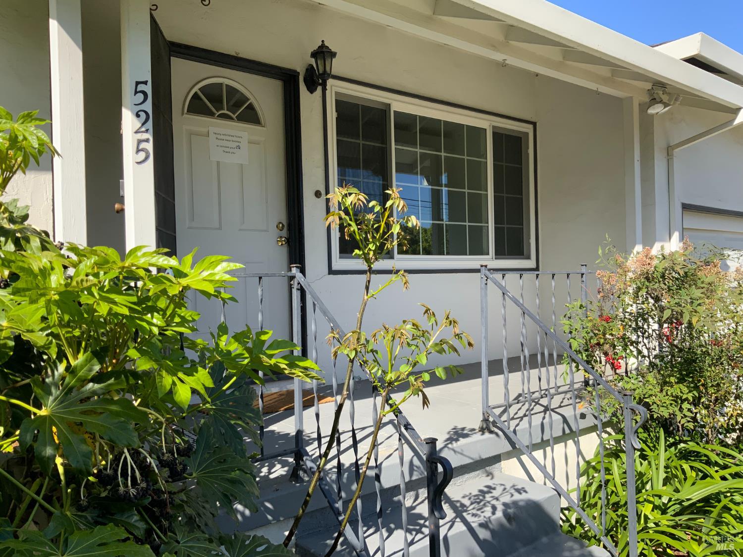 525 Minahen Street N Napa CA 94559