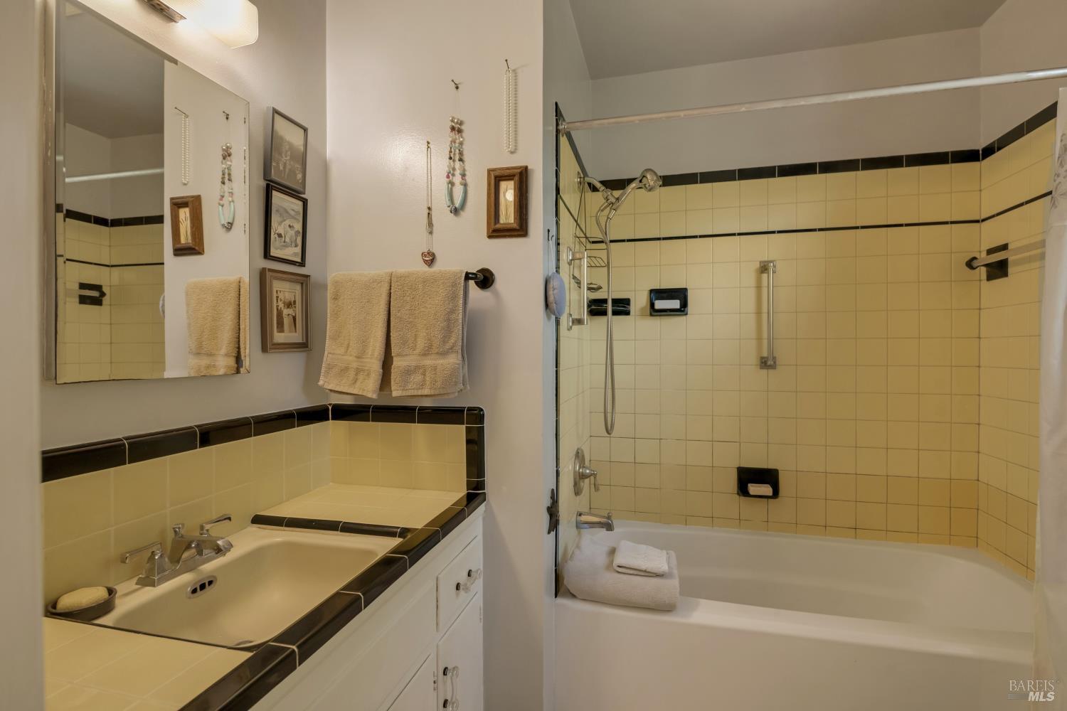 217 Shortt Road Santa Rosa CA 95405