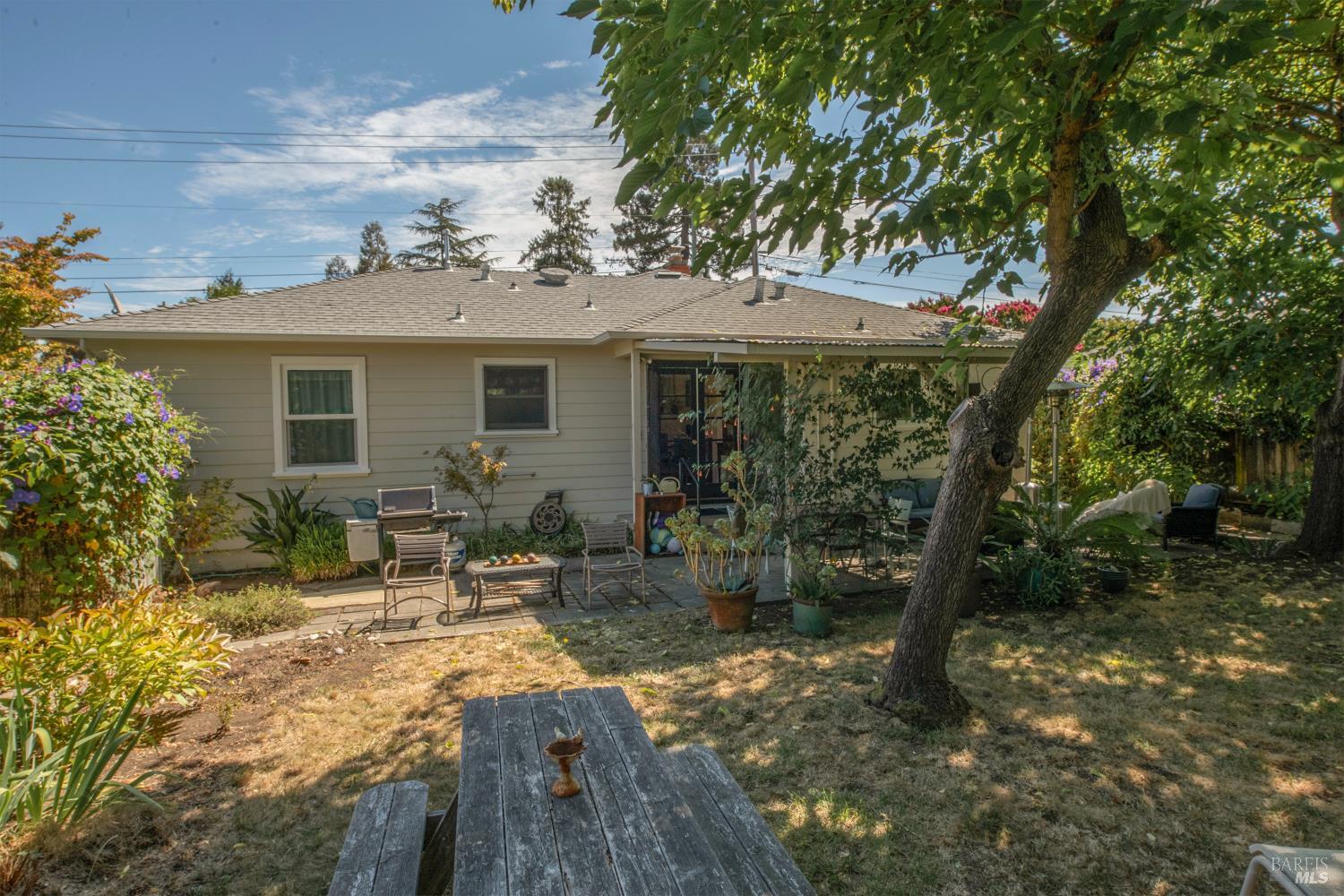 217 Shortt Road Santa Rosa CA 95405