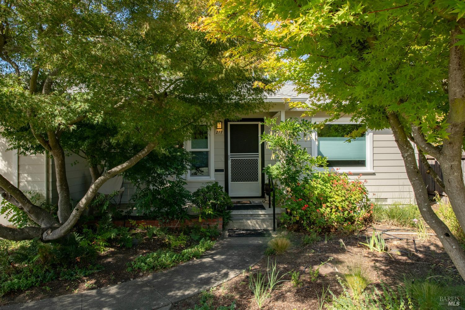 217 Shortt Road Santa Rosa CA 95405