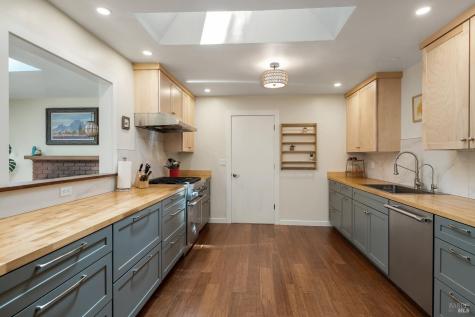 8920 Green Valley Road Sebastopol CA 95472