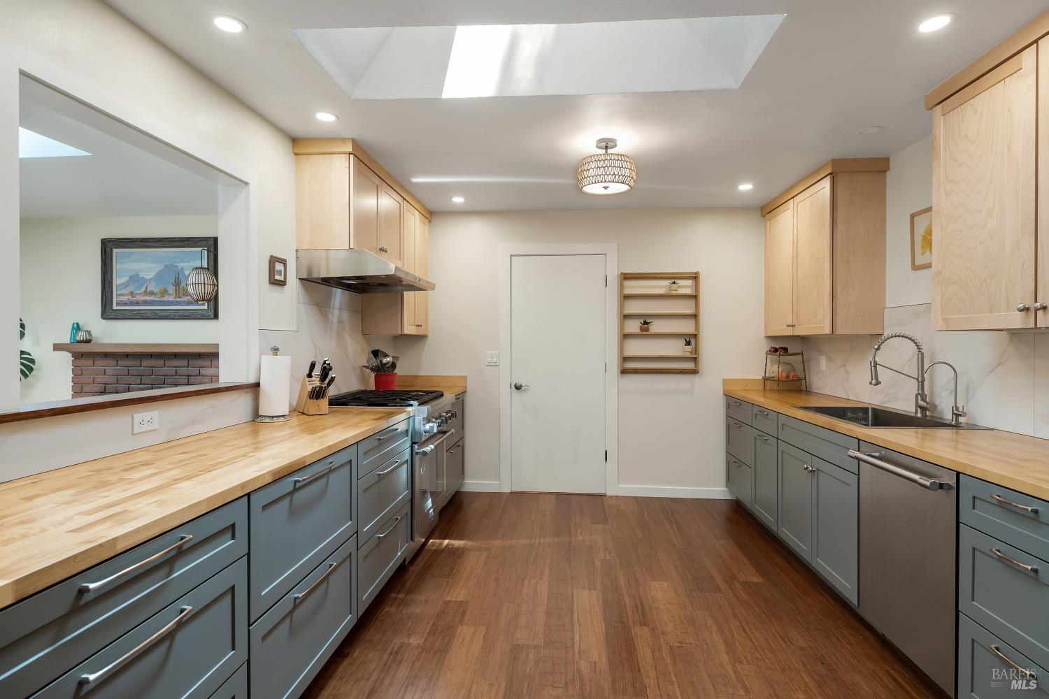 8920 Green Valley Road Sebastopol CA 95472