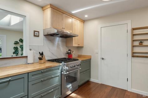 8920 Green Valley Road Sebastopol CA 95472