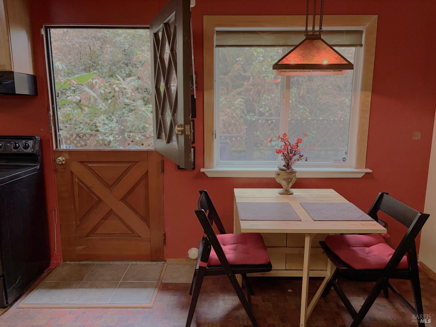 11659 Saratoga Avenue Guerneville CA 95436