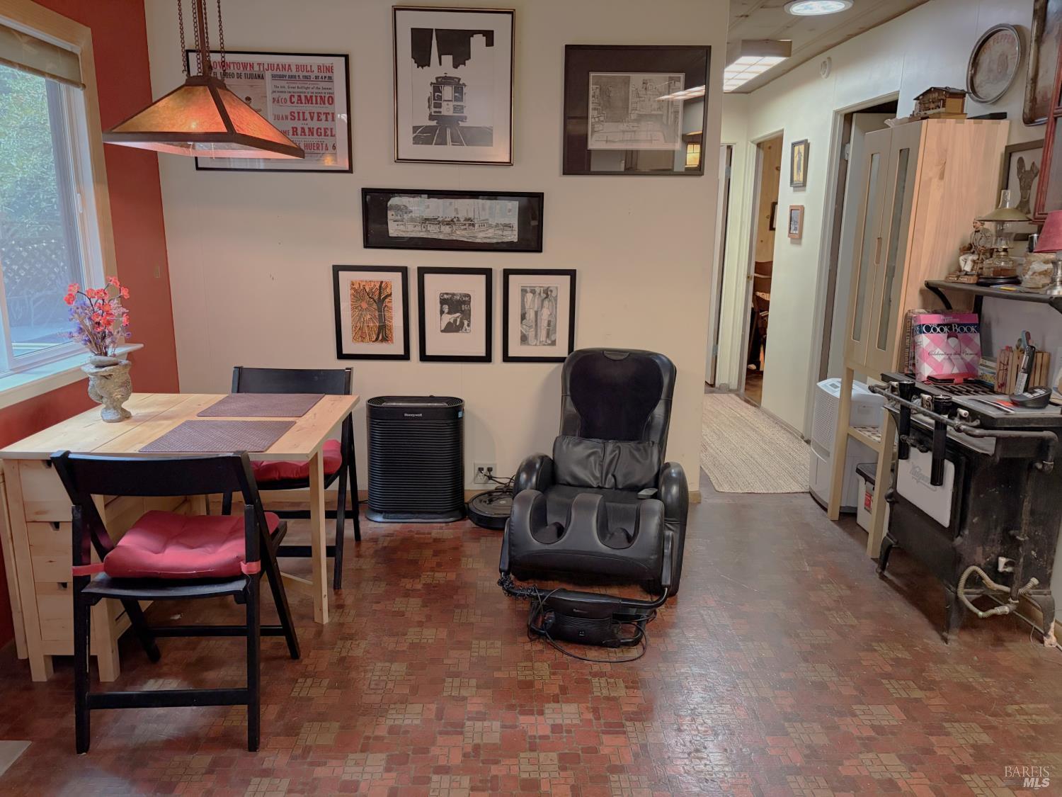 11659 Saratoga Avenue Guerneville CA 95436