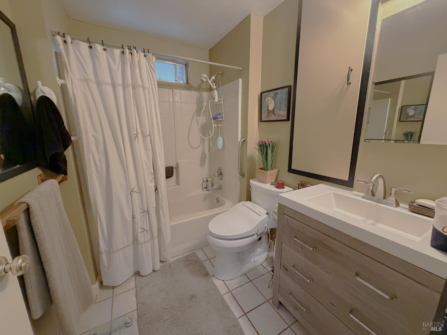 11659 Saratoga Avenue Guerneville CA 95436