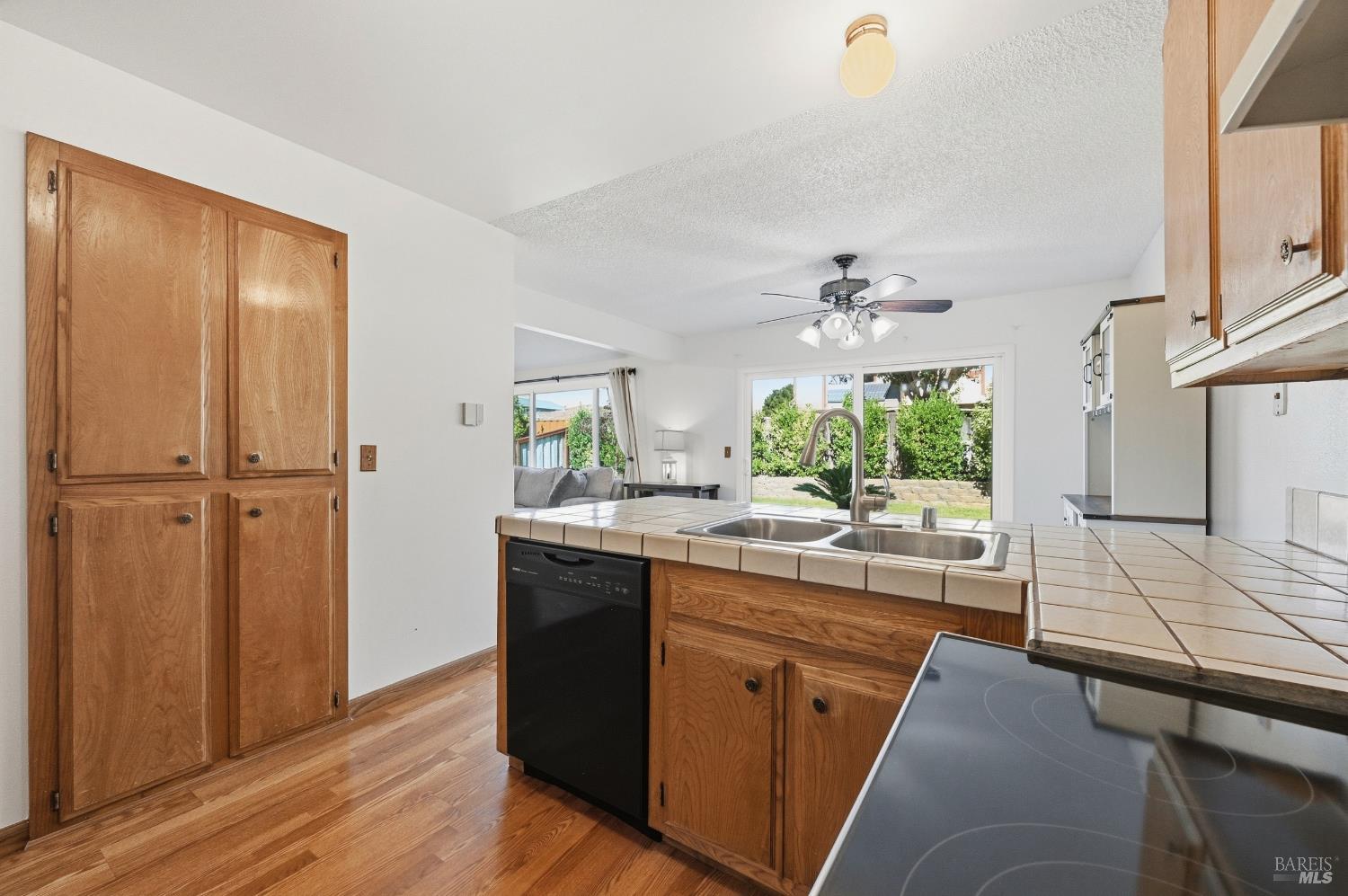 4906 Oakbrook Court Fairfield CA 94534